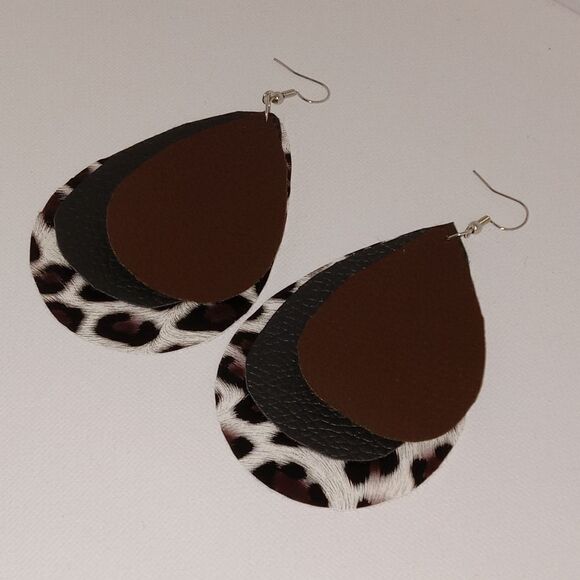 CLEARANCE 3 piece faux leather earrings - Picture 1 of 2